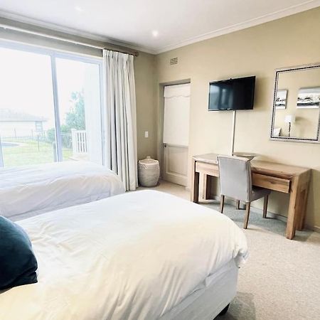 Exquisite Villa At Pinnacle Mossel Bay Esterno foto